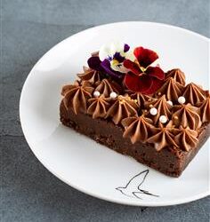 Decadent Delights: Den Fristende Tiltrækning af Chokoladekage