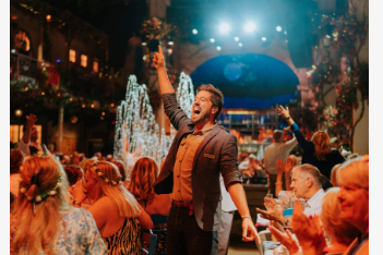 En kväll med Mamma Mia! The Party – mer än bara en show